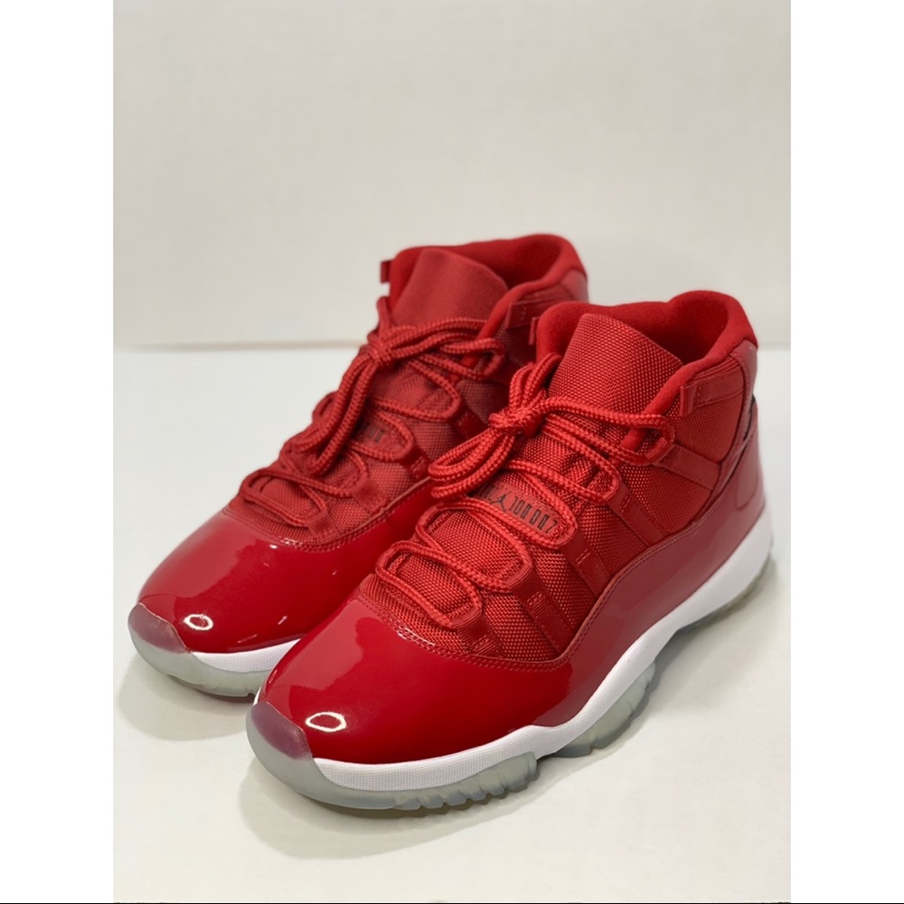 Air Jordan 11 Win Like 96 Men's size 10
